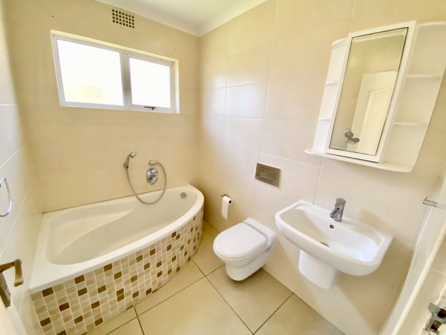 To Let 2 Bedroom Property for Rent in Durban North KwaZulu-Natal