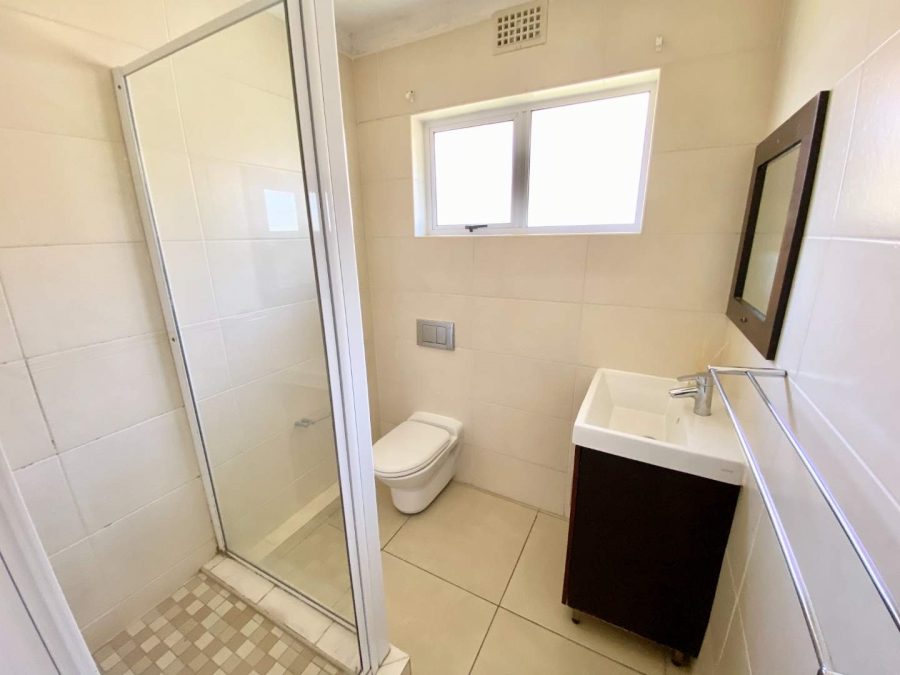 To Let 2 Bedroom Property for Rent in Durban North KwaZulu-Natal