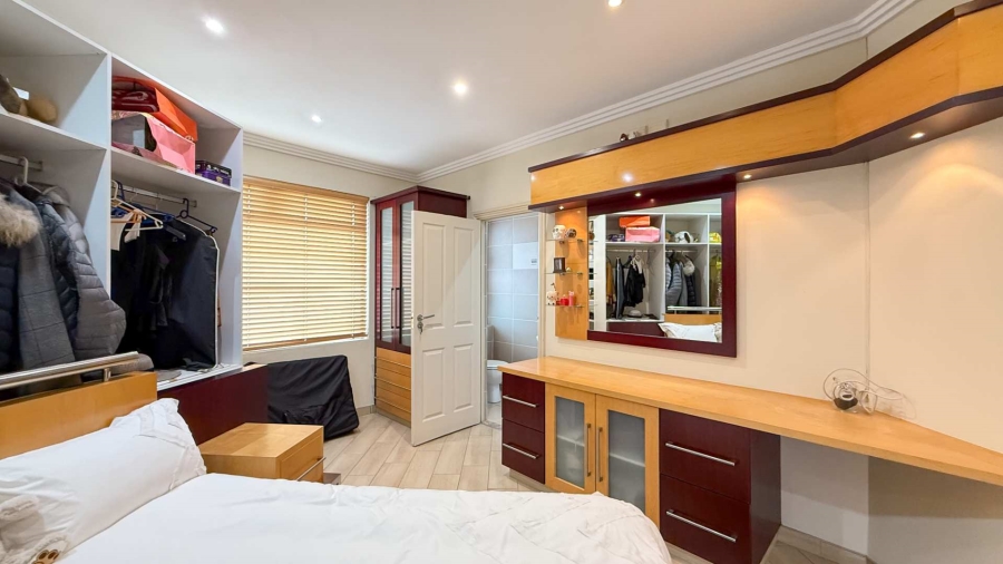 5 Bedroom Property for Sale in Westville KwaZulu-Natal