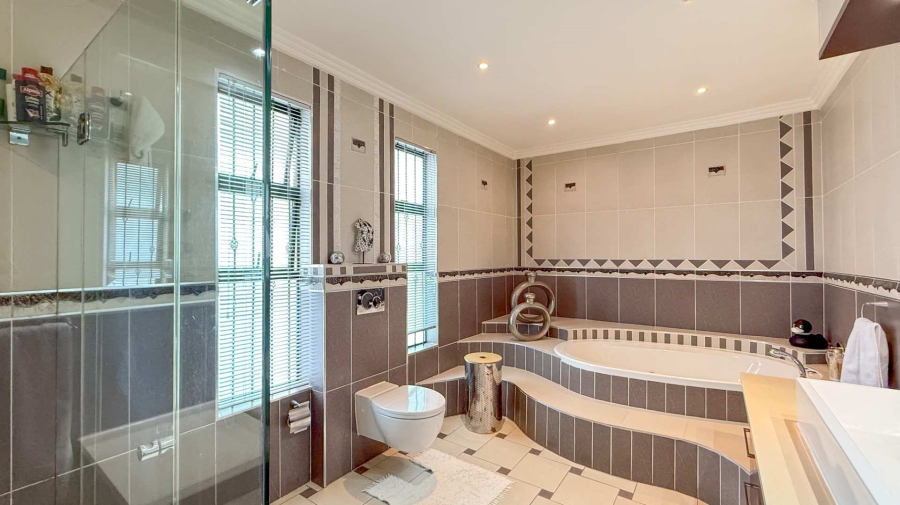 5 Bedroom Property for Sale in Westville KwaZulu-Natal