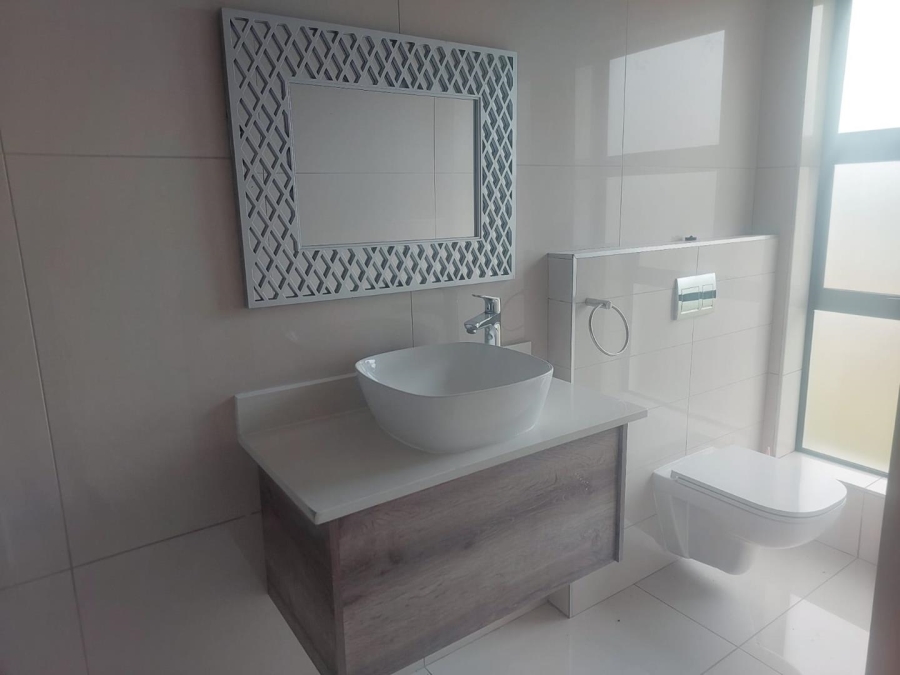 To Let 4 Bedroom Property for Rent in Palm Lakes Estate KwaZulu-Natal