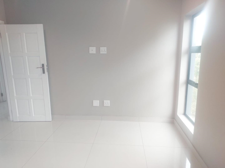 To Let 4 Bedroom Property for Rent in Palm Lakes Estate KwaZulu-Natal