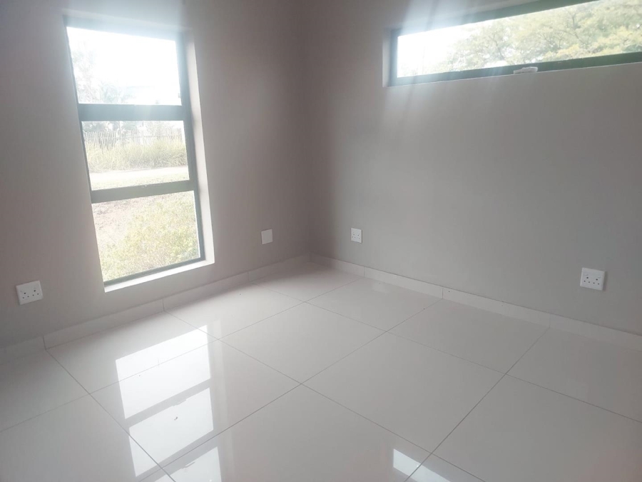 To Let 4 Bedroom Property for Rent in Palm Lakes Estate KwaZulu-Natal