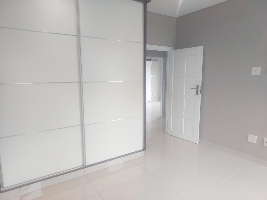 To Let 4 Bedroom Property for Rent in Palm Lakes Estate KwaZulu-Natal