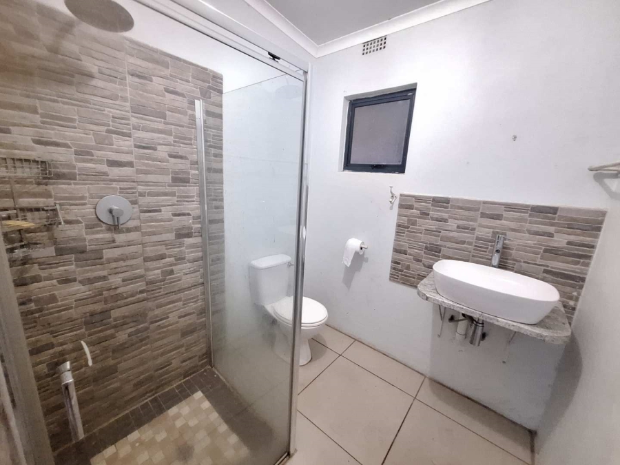 To Let 2 Bedroom Property for Rent in Belvedere KwaZulu-Natal