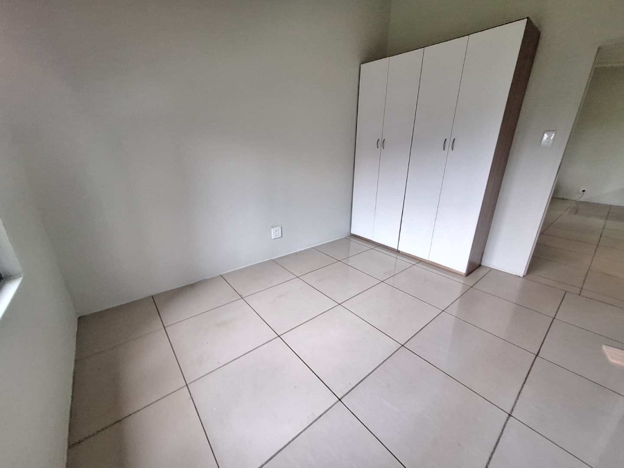 To Let 2 Bedroom Property for Rent in Belvedere KwaZulu-Natal