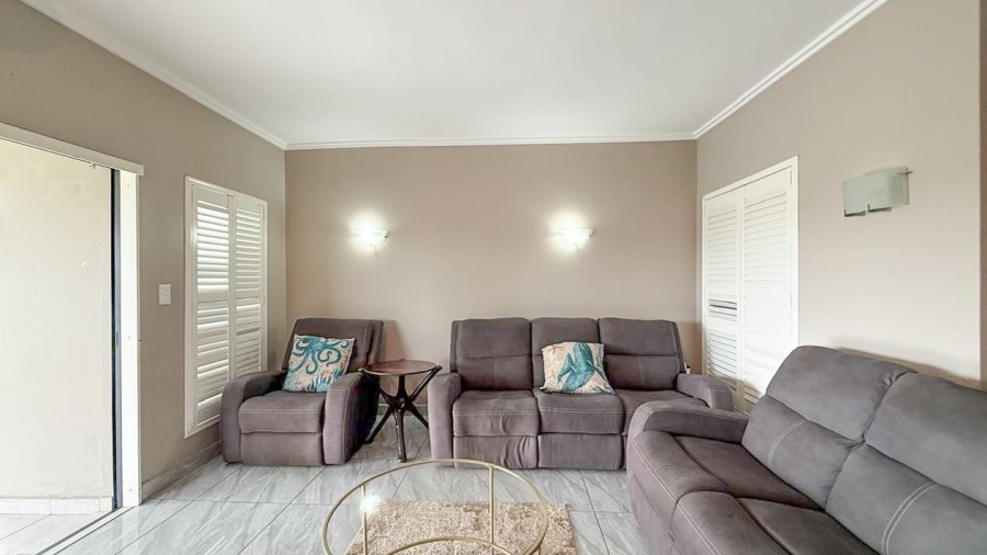 To Let 2 Bedroom Property for Rent in Palm Lakes Estate KwaZulu-Natal