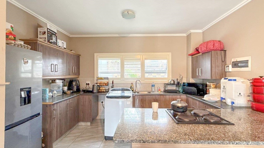 To Let 2 Bedroom Property for Rent in Palm Lakes Estate KwaZulu-Natal