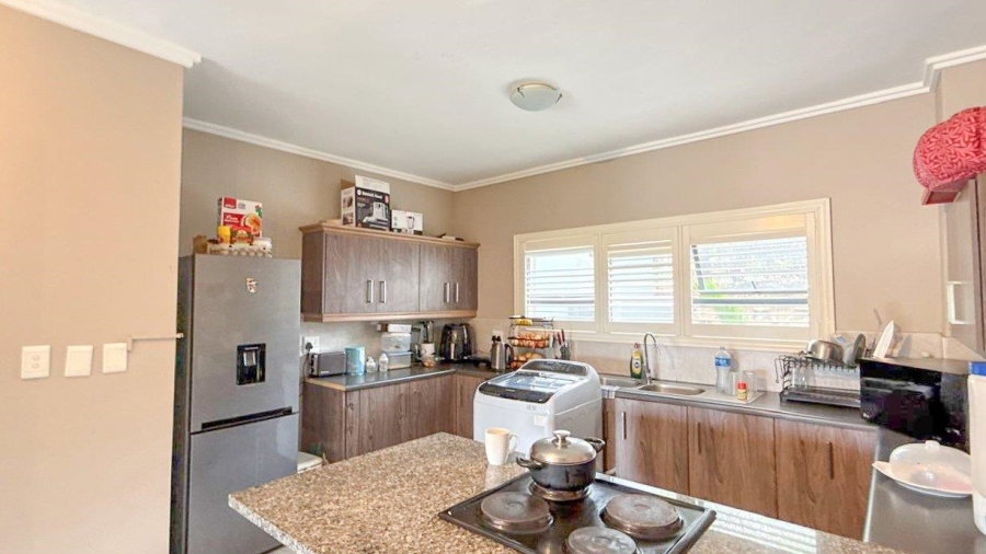 To Let 2 Bedroom Property for Rent in Palm Lakes Estate KwaZulu-Natal