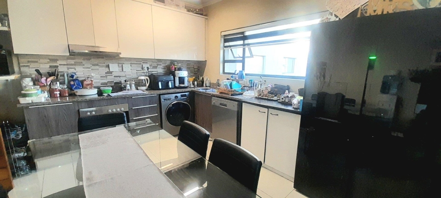 2 Bedroom Property for Sale in Umhlanga KwaZulu-Natal