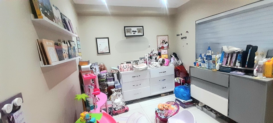 2 Bedroom Property for Sale in Umhlanga KwaZulu-Natal