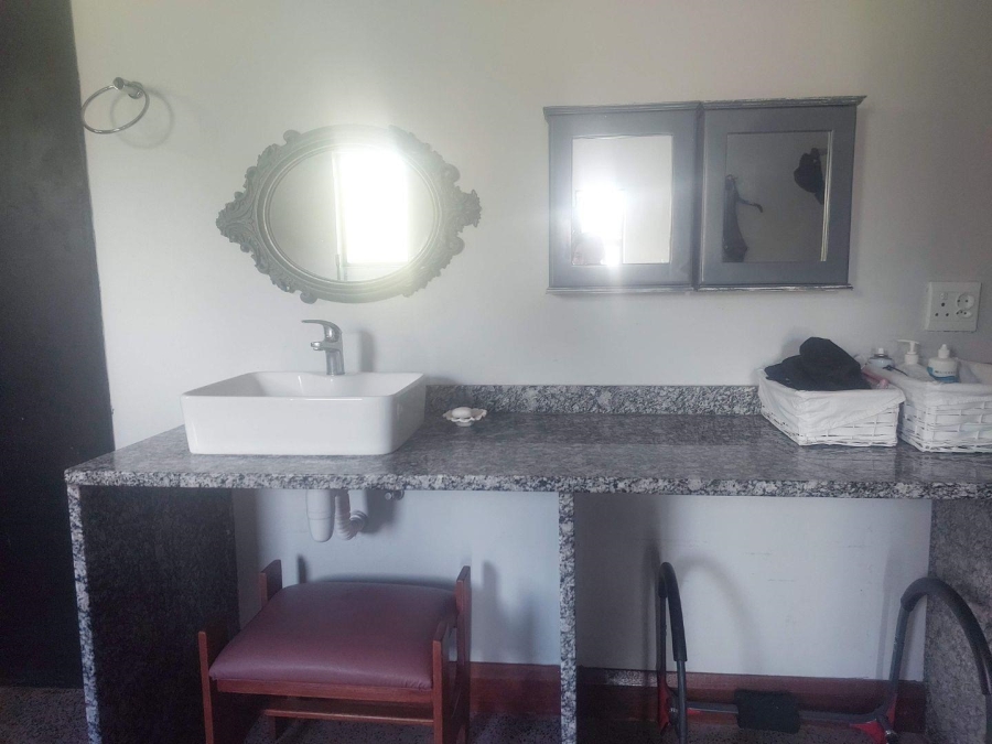 To Let 4 Bedroom Property for Rent in Palm Lakes Estate KwaZulu-Natal