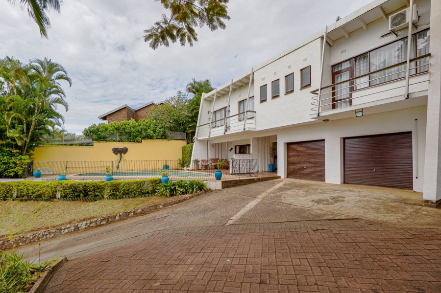 4 Bedroom Property for Sale in Amanzimtoti KwaZulu-Natal