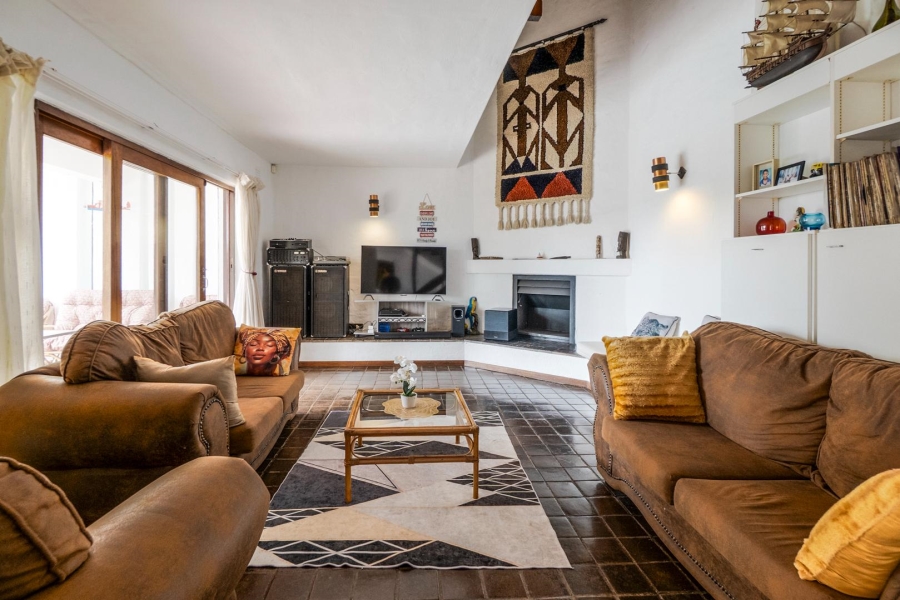 4 Bedroom Property for Sale in Amanzimtoti KwaZulu-Natal