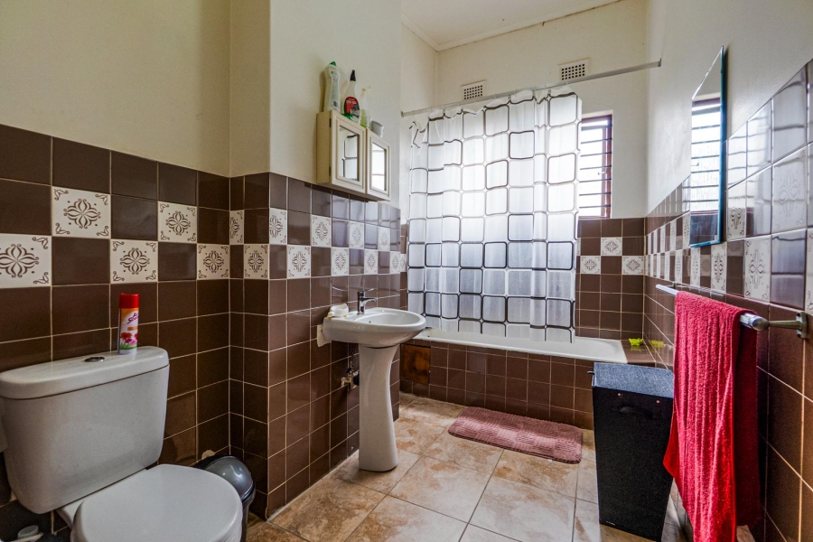 4 Bedroom Property for Sale in Amanzimtoti KwaZulu-Natal