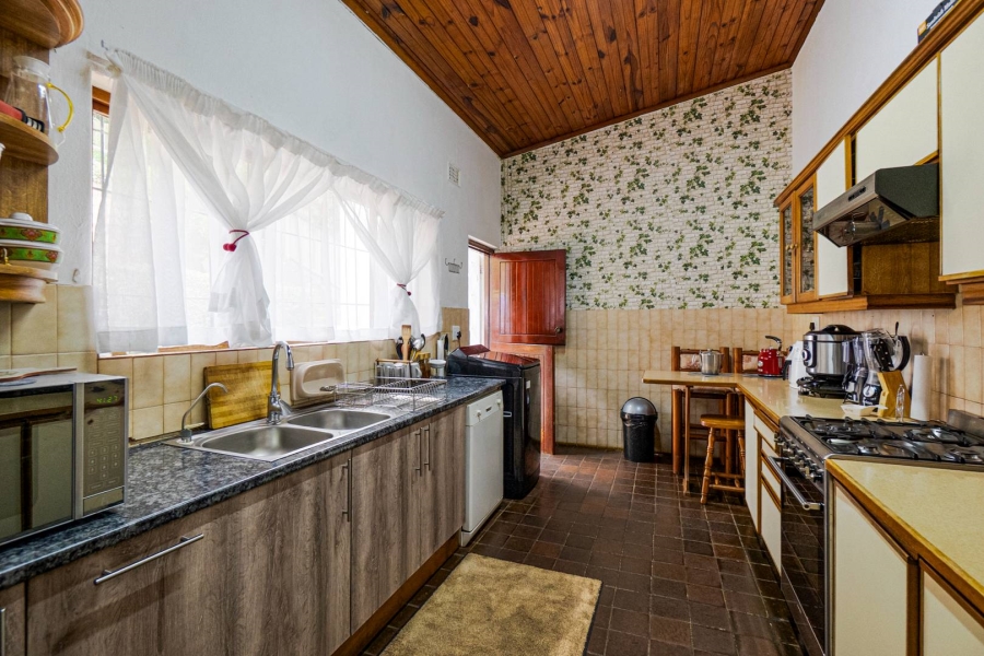4 Bedroom Property for Sale in Amanzimtoti KwaZulu-Natal