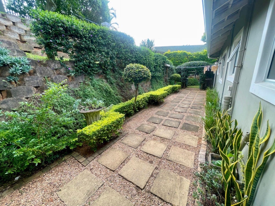 To Let 4 Bedroom Property for Rent in Somerset Park KwaZulu-Natal