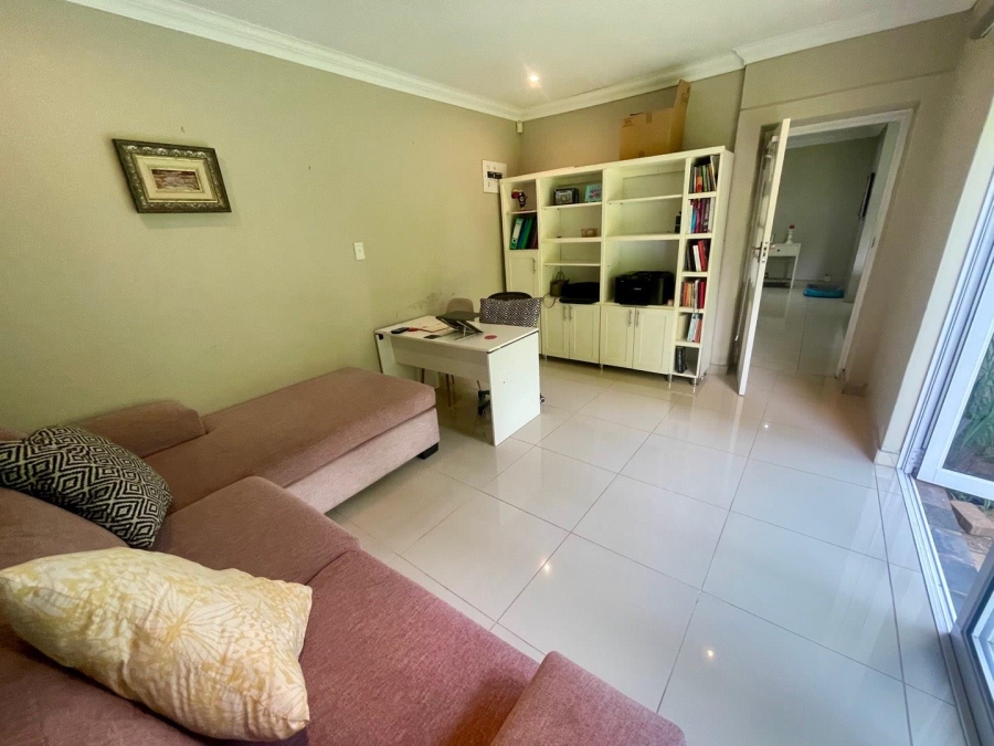 To Let 4 Bedroom Property for Rent in Somerset Park KwaZulu-Natal