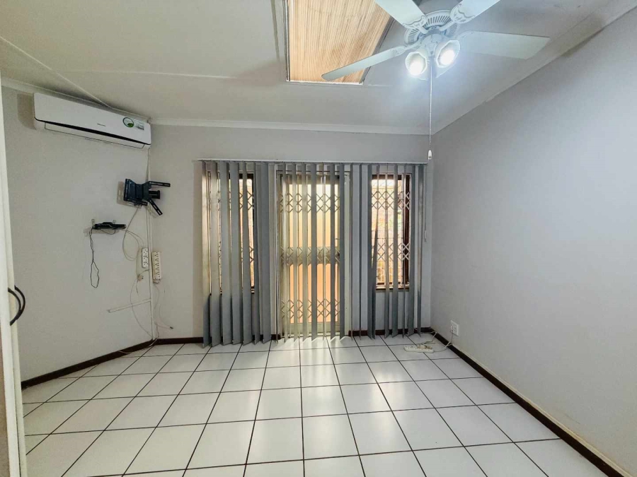 To Let 2 Bedroom Property for Rent in Glen Hills KwaZulu-Natal