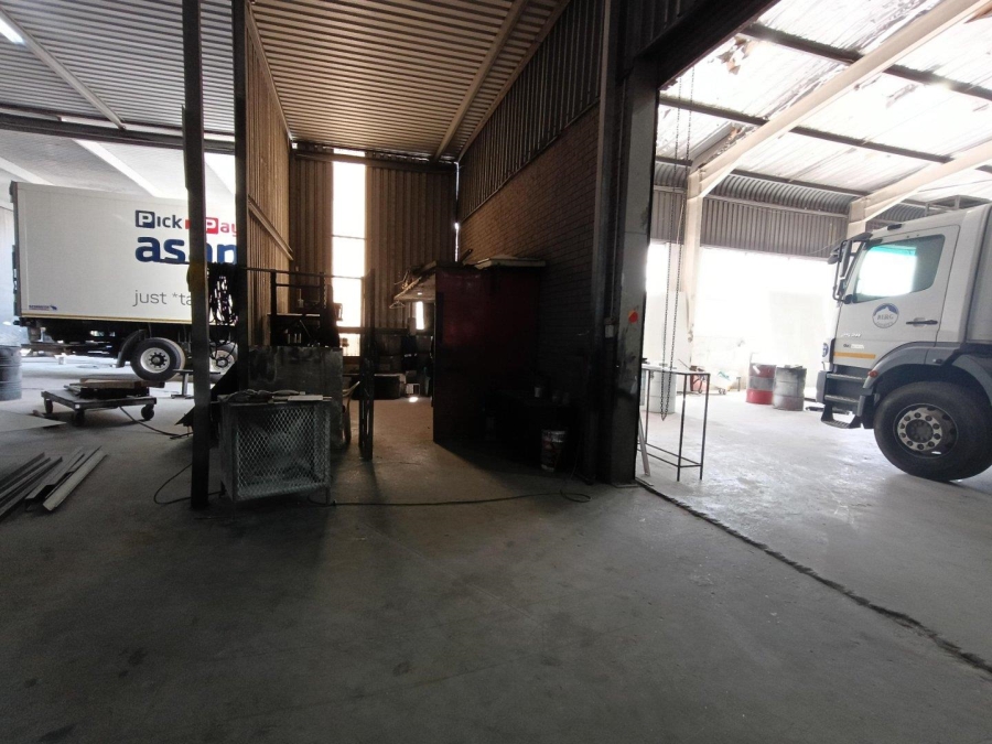 To Let Commercial Property for Rent in Westmead KwaZulu-Natal