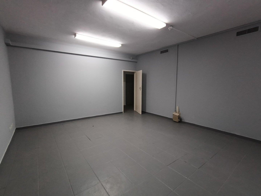 To Let Commercial Property for Rent in Westmead KwaZulu-Natal