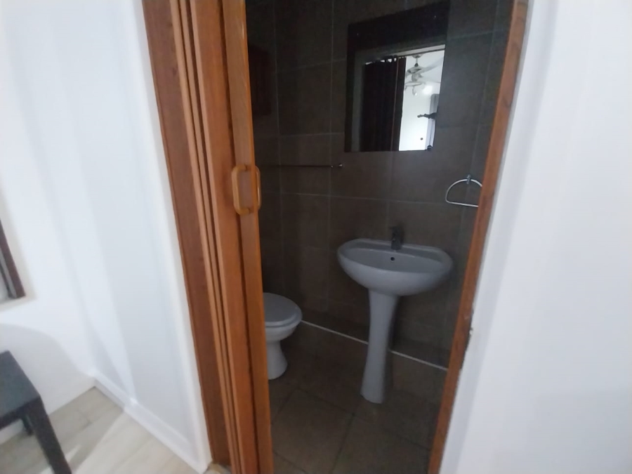 1 Bedroom Property for Sale in Umhlanga Ridge KwaZulu-Natal