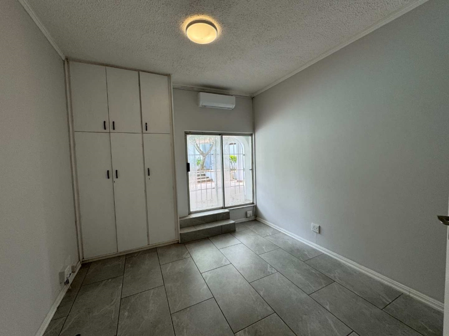 5 Bedroom Property for Sale in Umhlanga KwaZulu-Natal