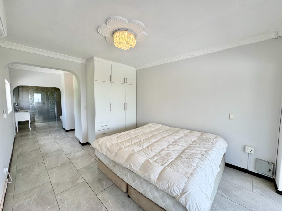 5 Bedroom Property for Sale in Umhlanga KwaZulu-Natal