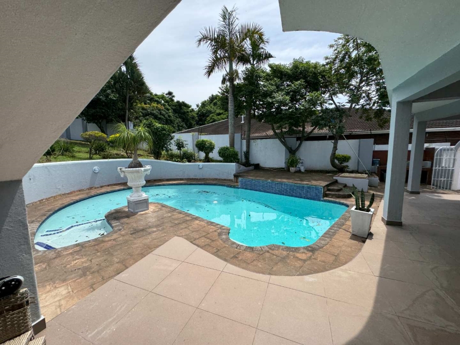 5 Bedroom Property for Sale in Umhlanga KwaZulu-Natal