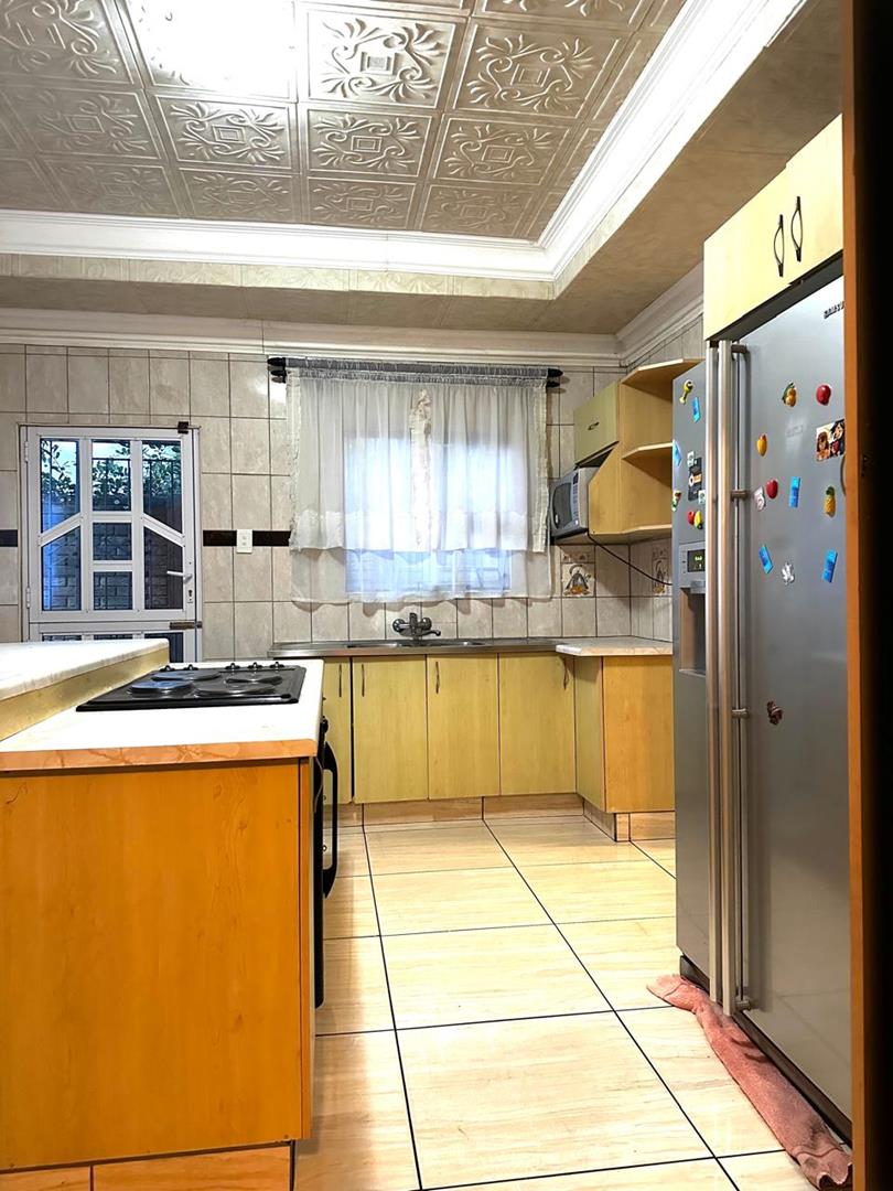 5 Bedroom Property for Sale in Brackenham KwaZulu-Natal