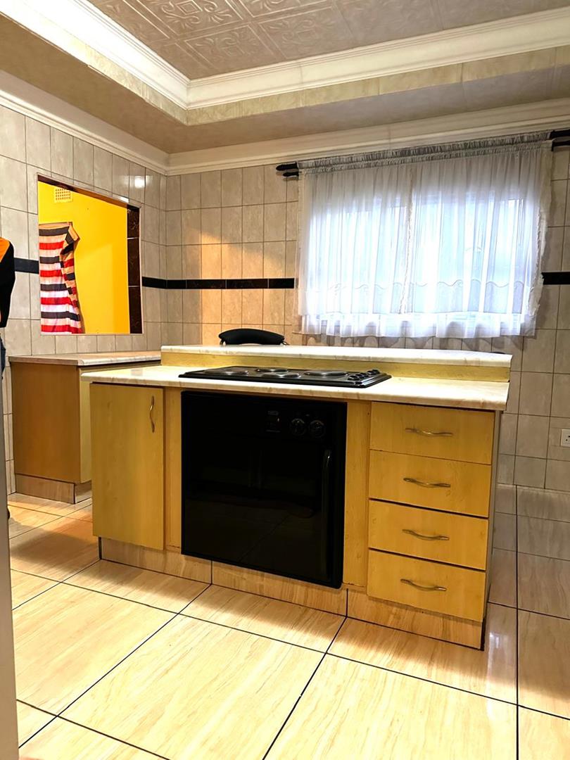 5 Bedroom Property for Sale in Brackenham KwaZulu-Natal