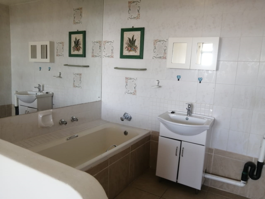 3 Bedroom Property for Sale in Amanzimtoti KwaZulu-Natal