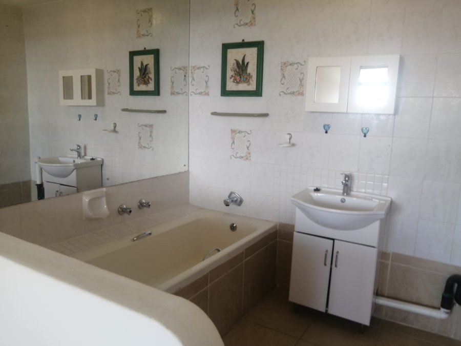 3 Bedroom Property for Sale in Amanzimtoti KwaZulu-Natal