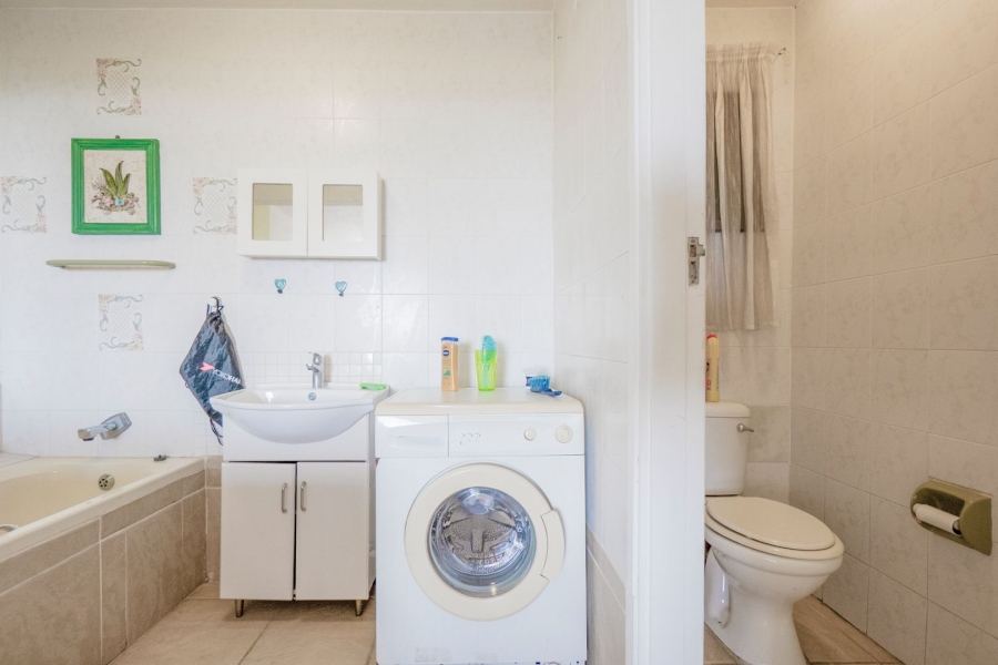 3 Bedroom Property for Sale in Amanzimtoti KwaZulu-Natal