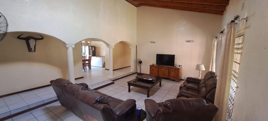 5 Bedroom Property for Sale in Meer En See KwaZulu-Natal