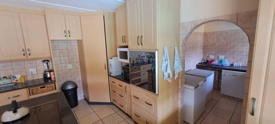5 Bedroom Property for Sale in Meer En See KwaZulu-Natal