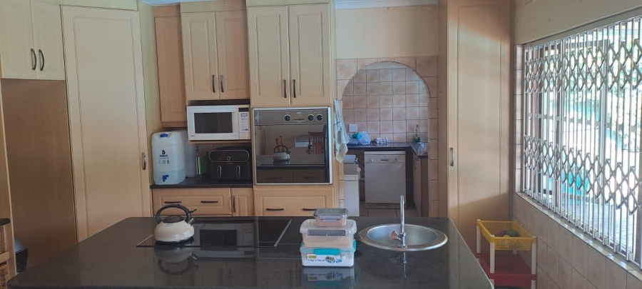 5 Bedroom Property for Sale in Meer En See KwaZulu-Natal