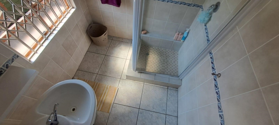 5 Bedroom Property for Sale in Meer En See KwaZulu-Natal
