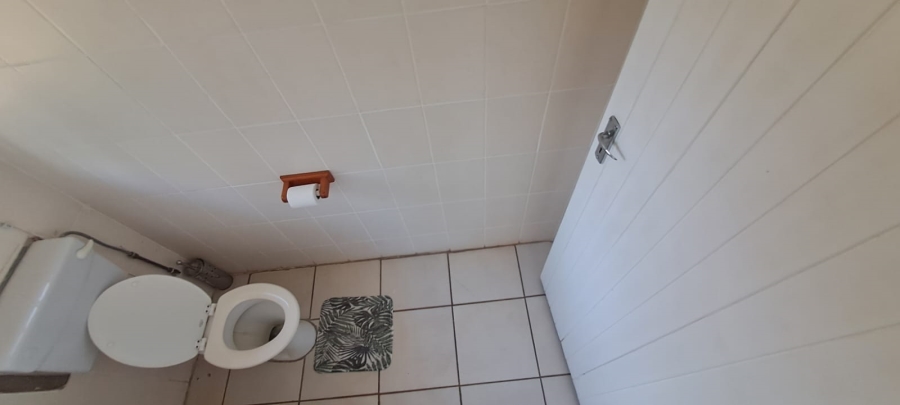 5 Bedroom Property for Sale in Meer En See KwaZulu-Natal