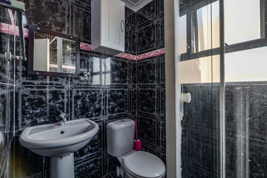 2 Bedroom Property for Sale in Lotus Park KwaZulu-Natal