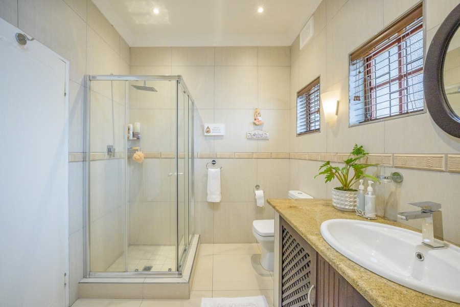 5 Bedroom Property for Sale in La Lucia KwaZulu-Natal