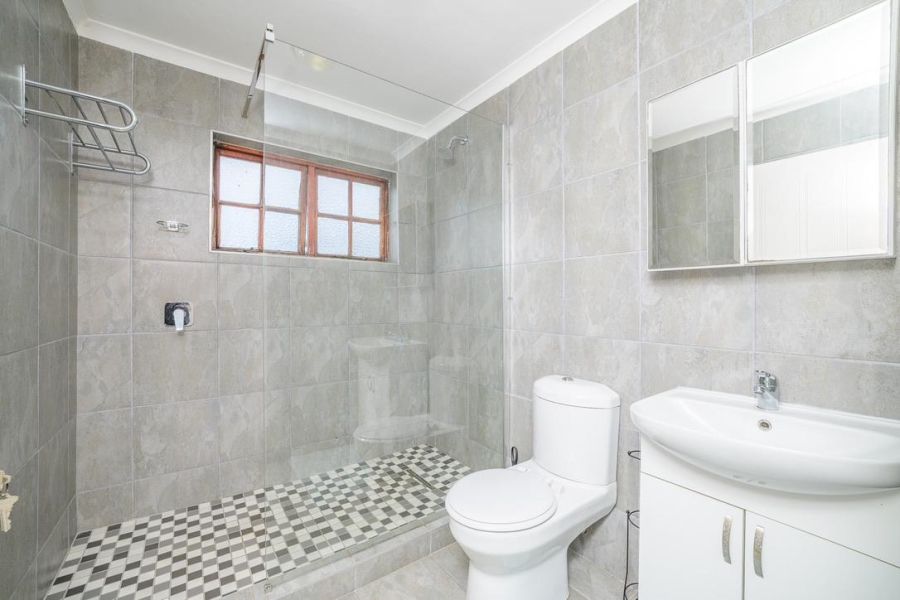 5 Bedroom Property for Sale in La Lucia KwaZulu-Natal