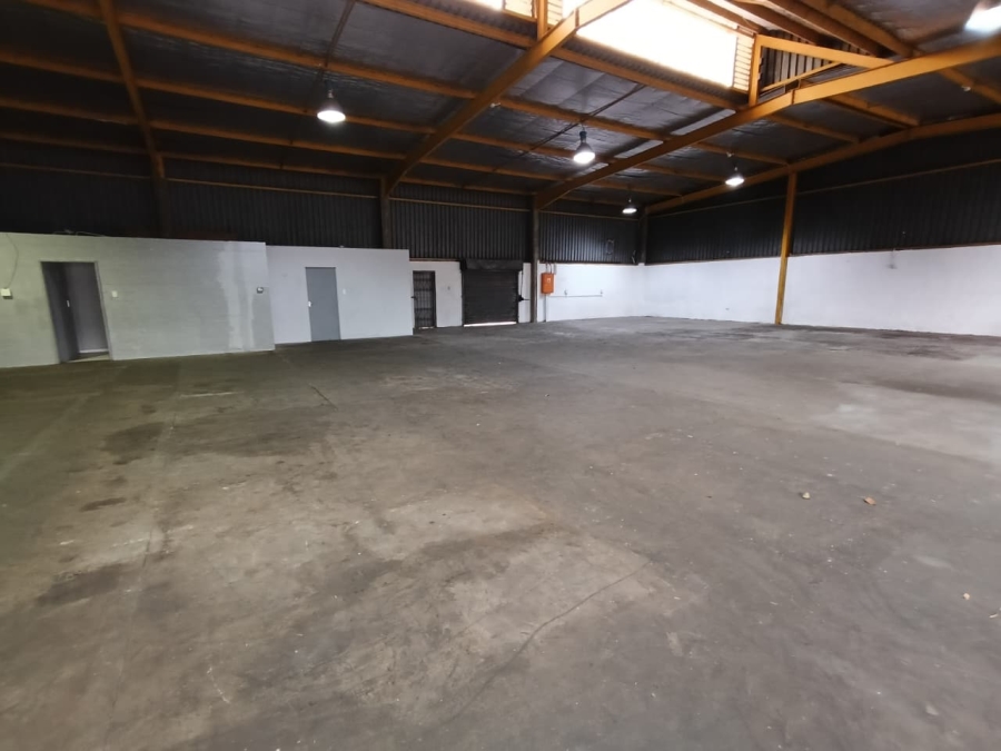 To Let Commercial Property for Rent in Westmead KwaZulu-Natal