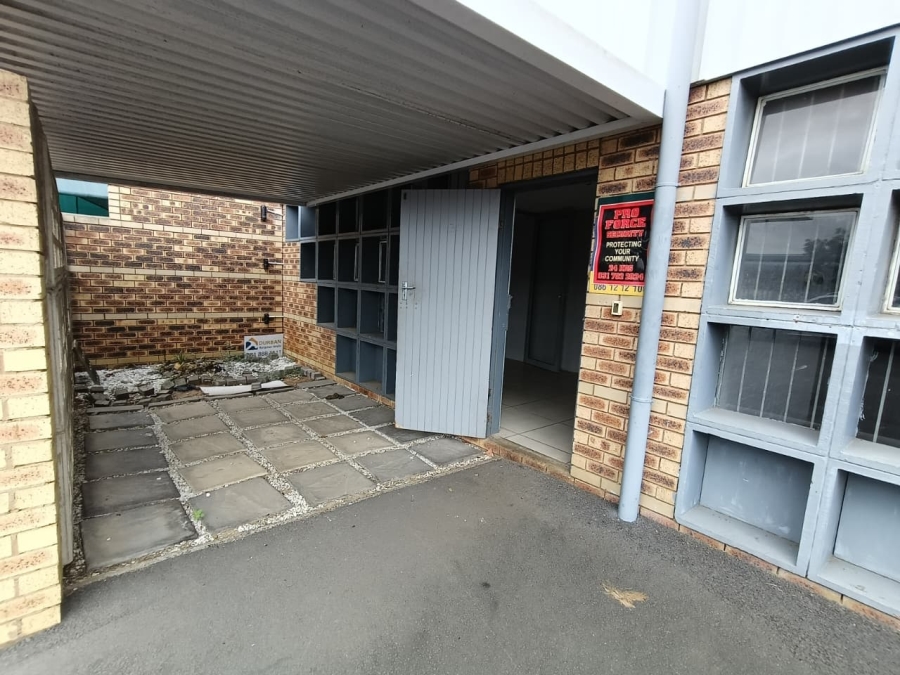 To Let Commercial Property for Rent in Westmead KwaZulu-Natal