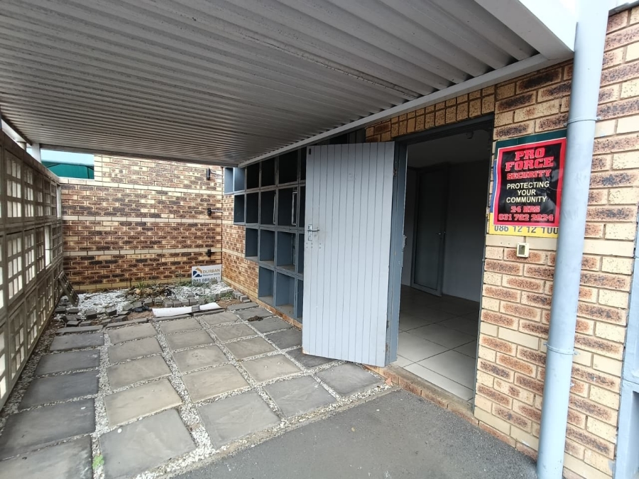 To Let Commercial Property for Rent in Westmead KwaZulu-Natal
