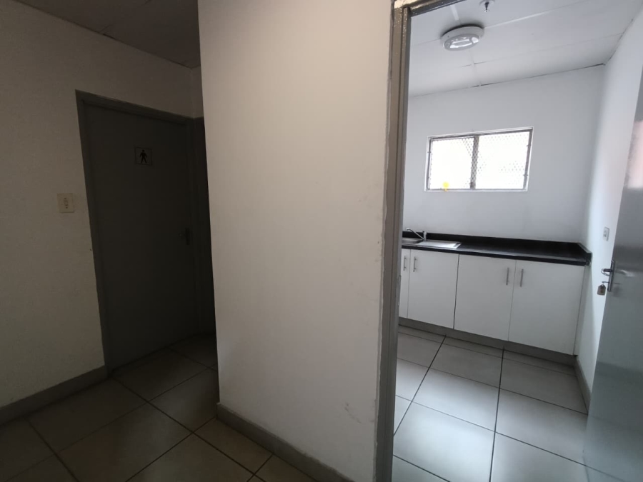 To Let Commercial Property for Rent in New Germany KwaZulu-Natal