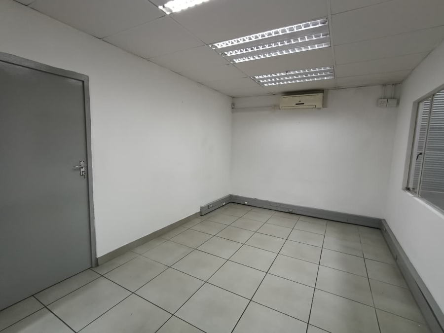 To Let Commercial Property for Rent in New Germany KwaZulu-Natal