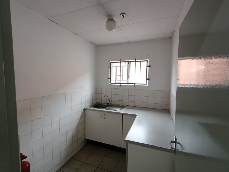 To Let Commercial Property for Rent in New Germany KwaZulu-Natal