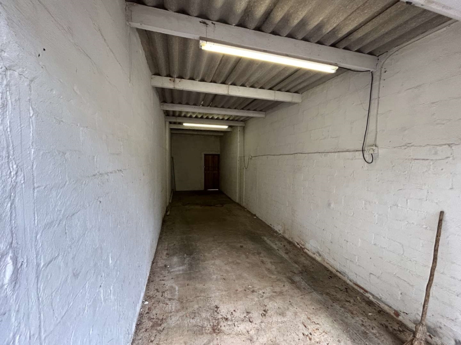 To Let 3 Bedroom Property for Rent in Kloof KwaZulu-Natal