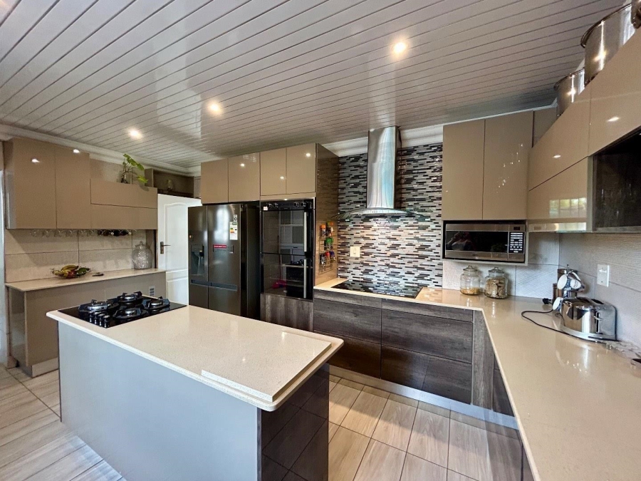5 Bedroom Property for Sale in Vryheid KwaZulu-Natal